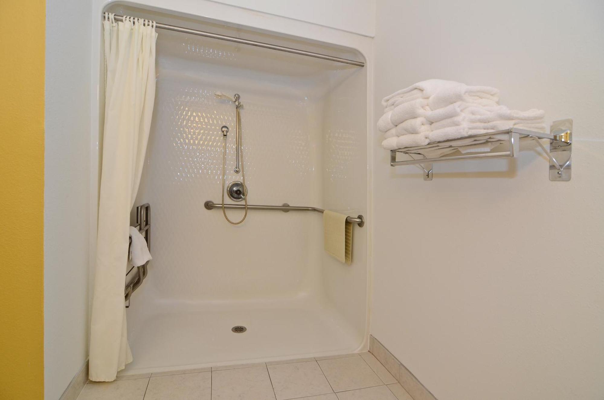 Americas Best Value Inn Iola Ngoại thất bức ảnh