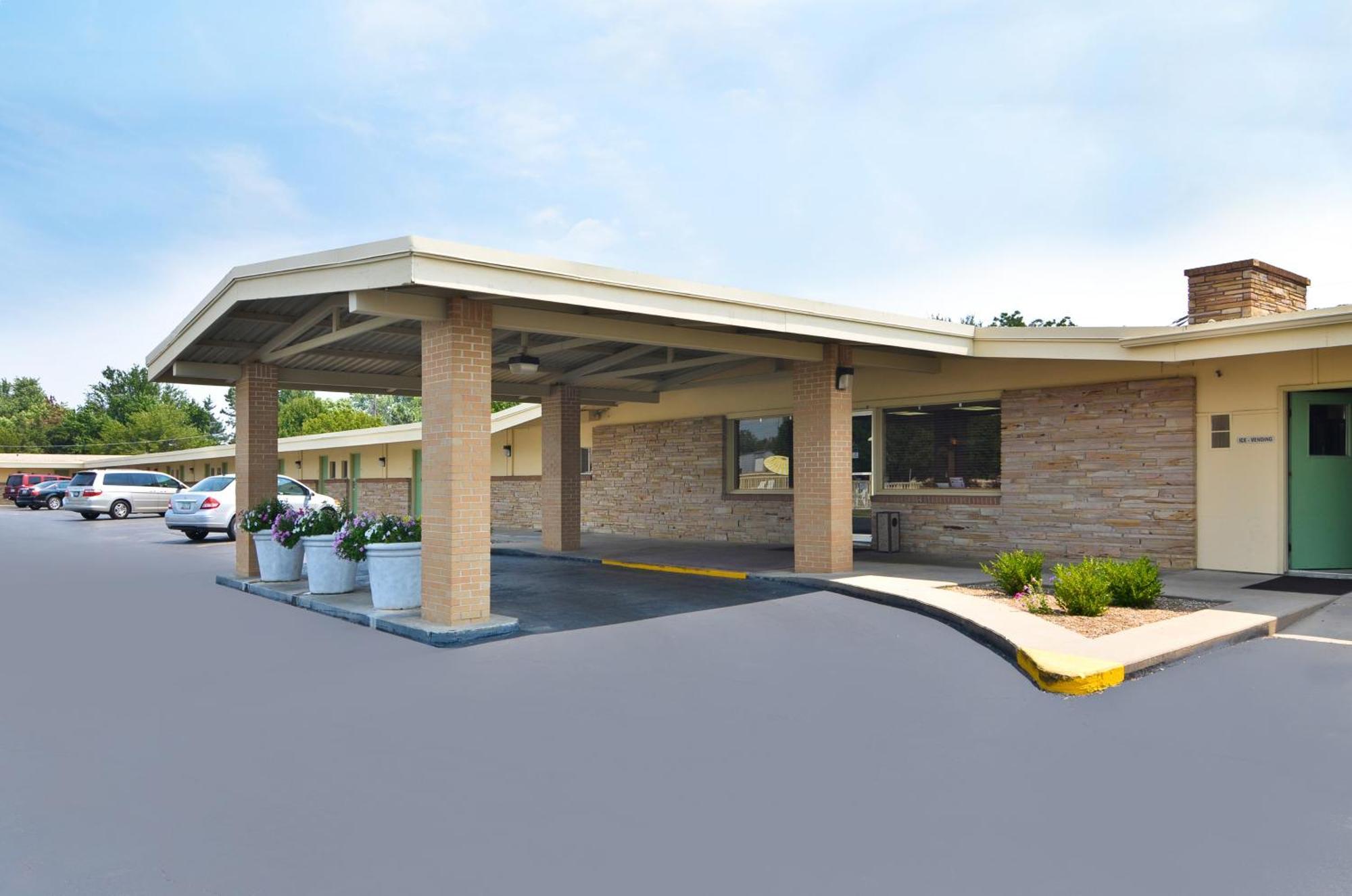 Americas Best Value Inn Iola Ngoại thất bức ảnh