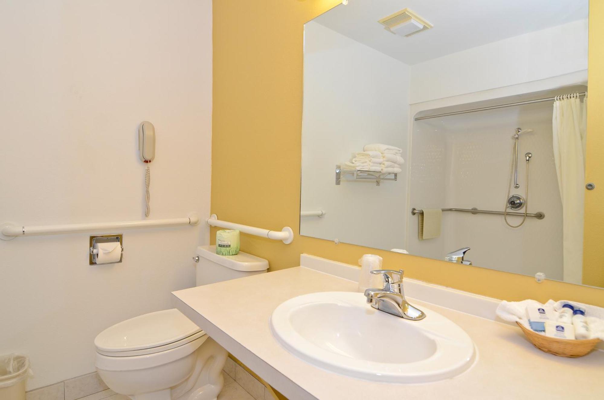 Americas Best Value Inn Iola Ngoại thất bức ảnh