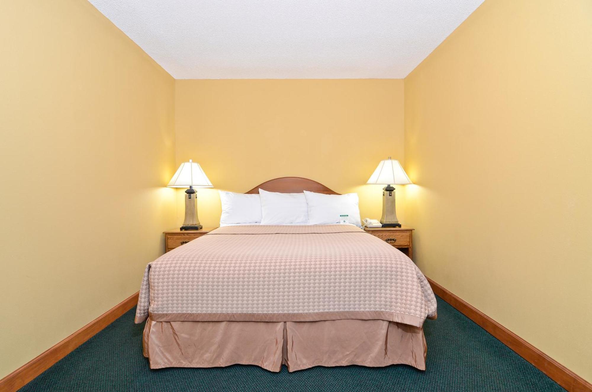 Americas Best Value Inn Iola Ngoại thất bức ảnh
