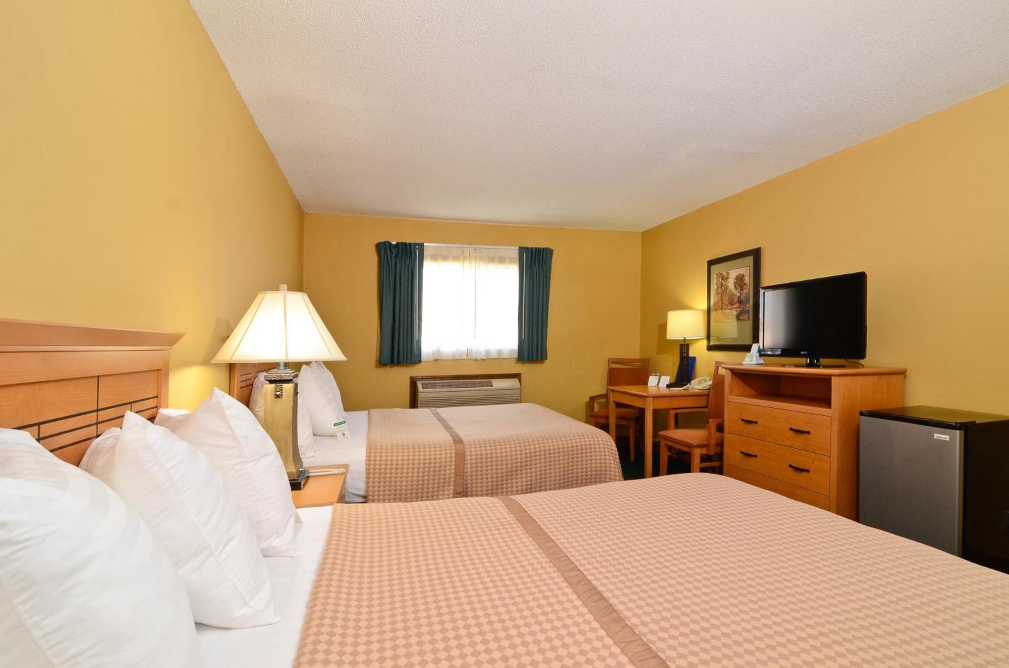 Americas Best Value Inn Iola Ngoại thất bức ảnh