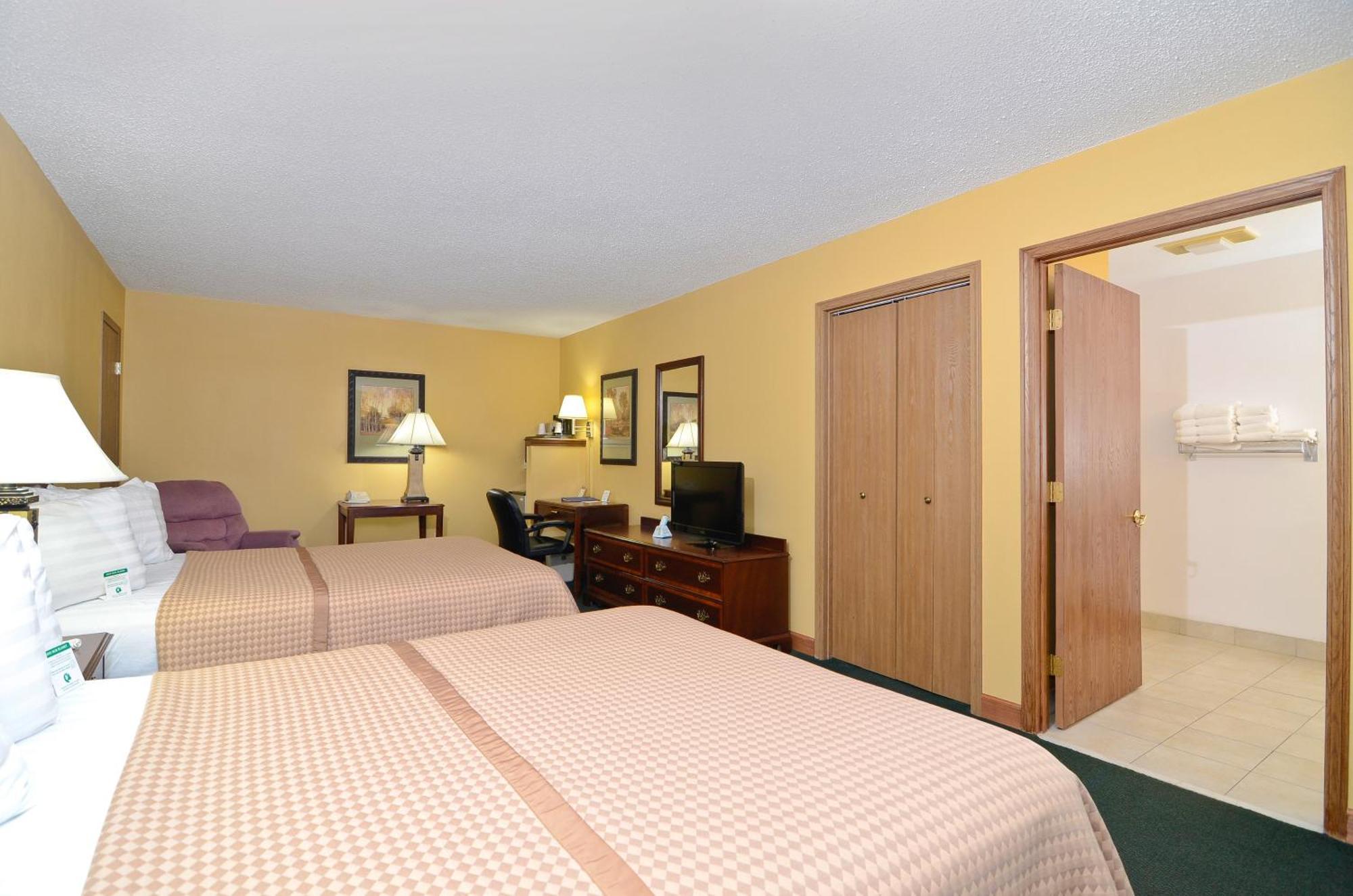 Americas Best Value Inn Iola Ngoại thất bức ảnh